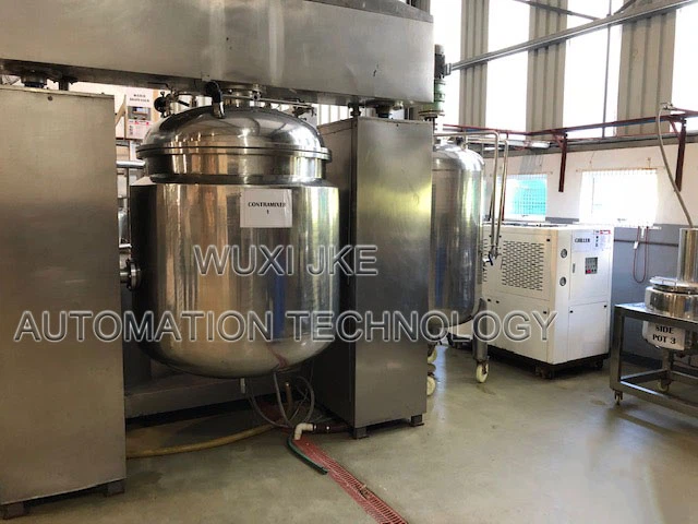 Cosmetics making machine